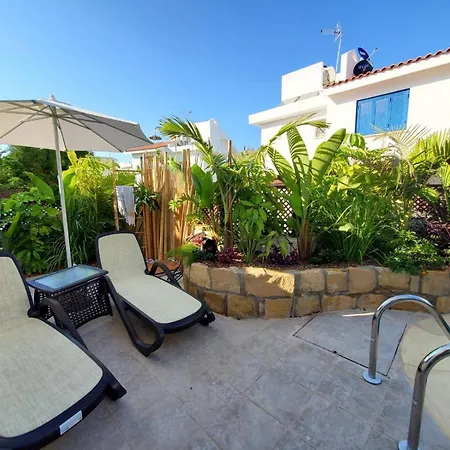 Villa Charming 3-bed In With Heated Pool *