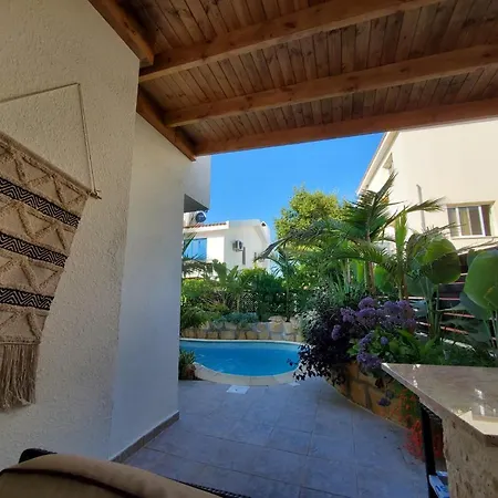Charming 3-bed In With Heated Pool Villa *